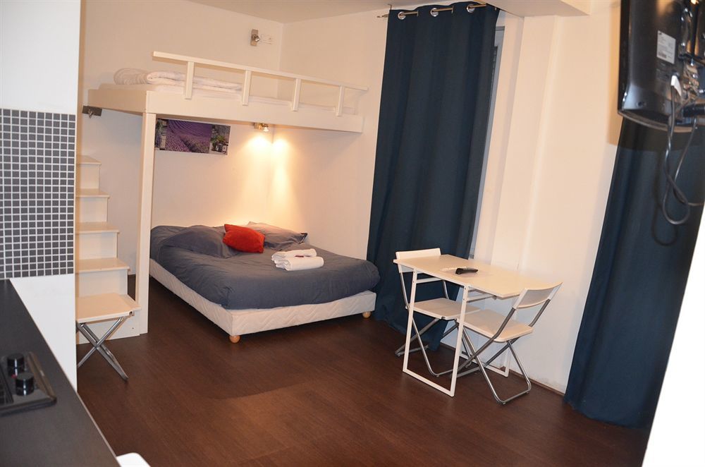 Hotel Studios Phenicio Porte De Versailles Malakoff Exteriör bild