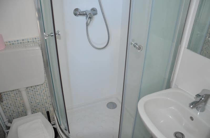 Hotel Studios Phenicio Porte De Versailles Malakoff Exteriör bild